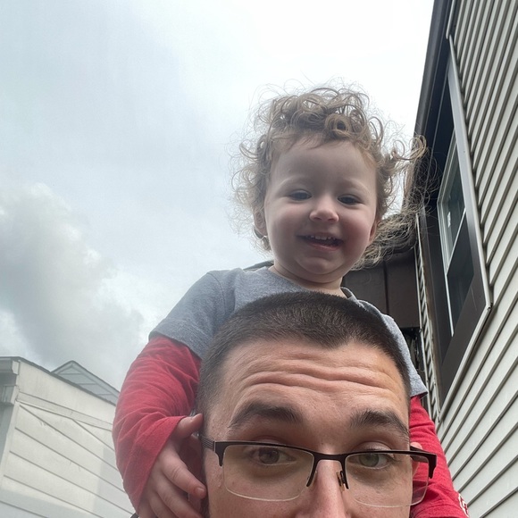 Meet your Posher, Justin - Picture 2 of 2